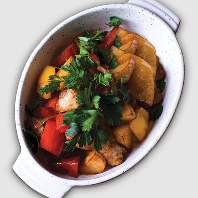 Жаркое со свининой в Вкусный шашлык и не только по цене 440 ₽