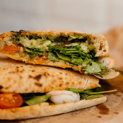 Панини кон гамбери в Surf Coffee по цене 540 ₽