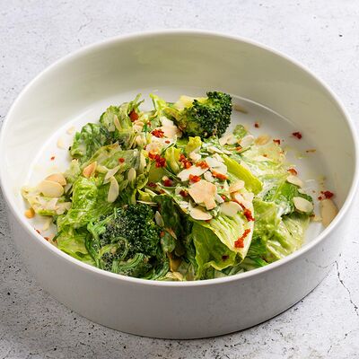 Зеленый салат с брокколи и чукой в Склад 22 по цене 590