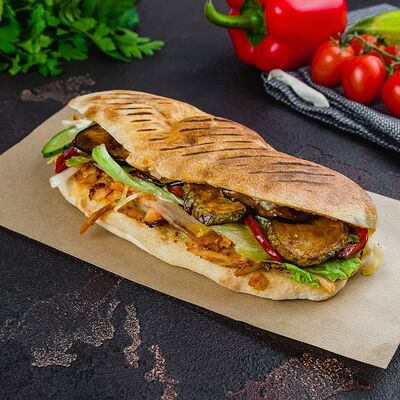 Донер в лепешке с курицей в Чайхона Уют по цене 410 ₽
