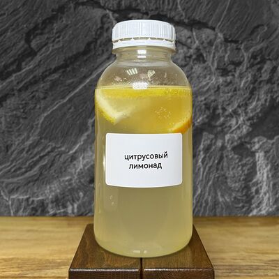 Фирменный лимонад Классик в MEAT HAPPENS BBQ по цене 290 ₽