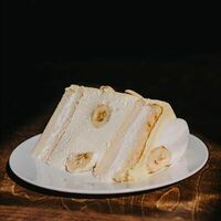 Банановый торт 1/8 в Sweet Joy Cafe