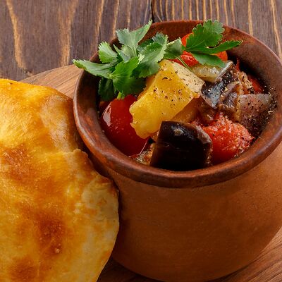 Аджапсандали в У Ханумы по цене 450 ₽