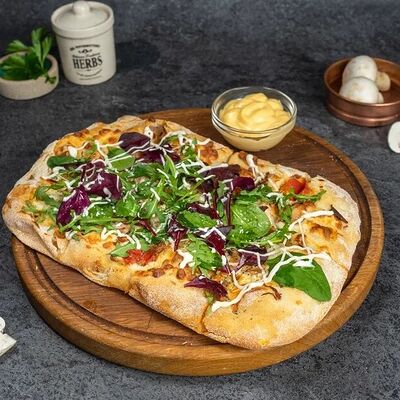 Пицца с ветчиной и грибамив Щепка по цене 1040 ₽