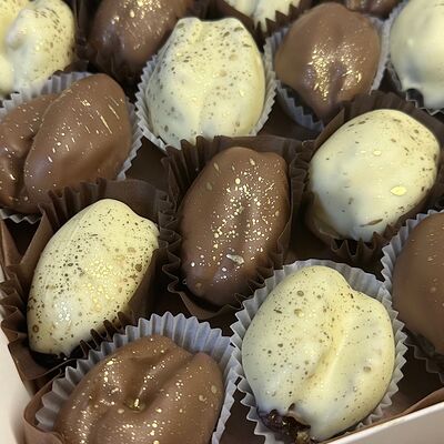 Финики в Allowberry по цене 5000 ₽