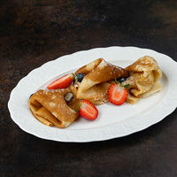 Блины с сезонными ягодами в Город детей