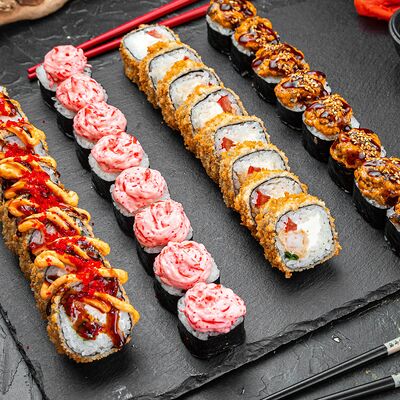 Сет Сакура в UNAGI ROLLS по цене 2069 ₽