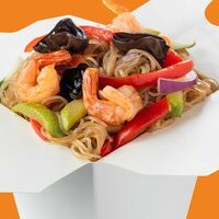 Фунчоза с креветками и овощами в Restoshawa