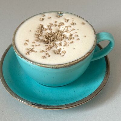 Раф с халвой в CoffeeNam по цене 340 ₽