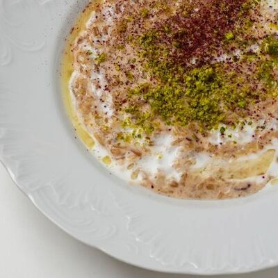 Овсяная каша с финиками и маслом солёных лимонов в Dizengof/99 по цене 610 ₽