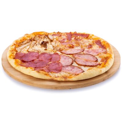 Пицца 4 мяса в Trattoria по цене 804 ₽