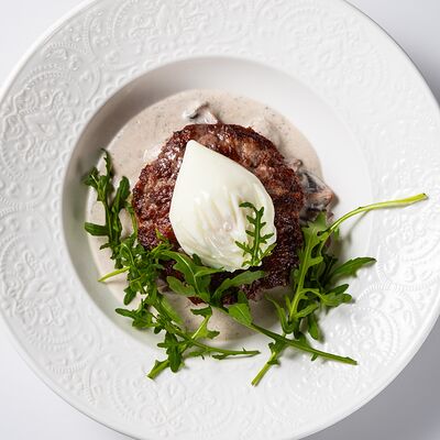 Бифштекс с грибным соусом в Итальянцы по цене 891 ₽