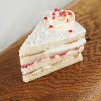 Торт Молочная девочка в Эклер