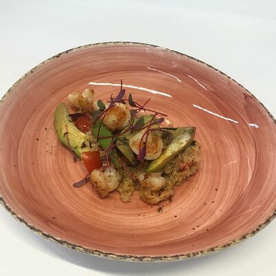 Фитнес-киноа с авокадо и креветками в Bon Bon по цене 793 ₽