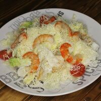 Цезарь с креветками в Дружба