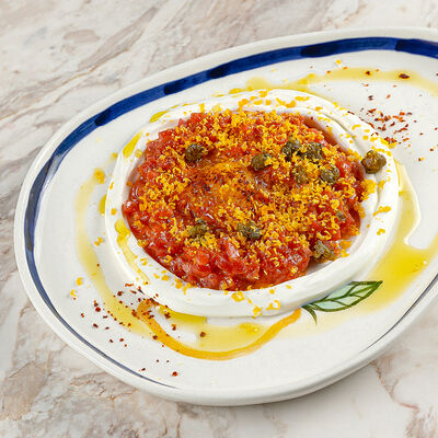 Ливанский тартар из говядины в Poly по цене 1230 ₽