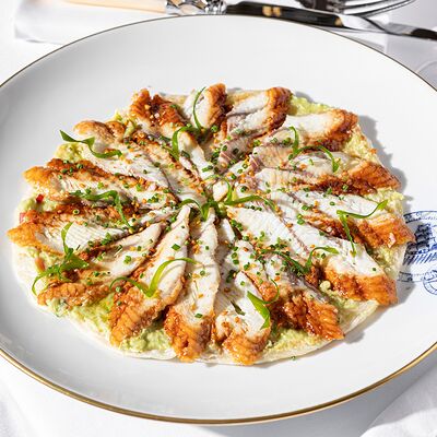 Лепешка роти с угрём в Ivanka по цене 2100 ₽