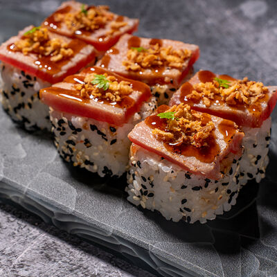 Опаленный тунец в Bistro Pizzateca 9.8 по цене 900 ₽