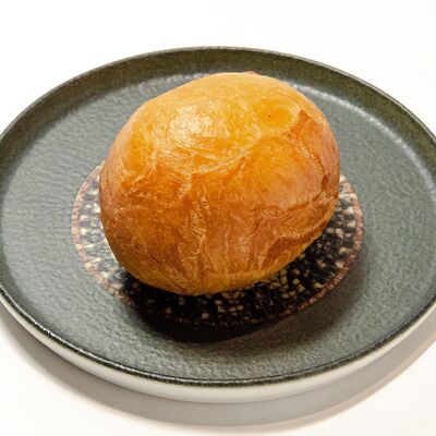 Тбилисский пончик с кремом в Гоген по цене 470 ₽