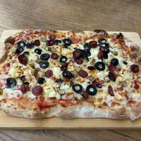 Новинка Пицца как в Молдавии 20 на 30 в Eezy One Pizza