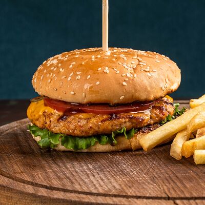 Чикенбургер в MARMARIS RESTAURANT по цене 990 ₽