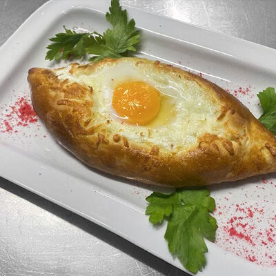 Хачапури по-аджарски в Эребуни по цене 500 ₽