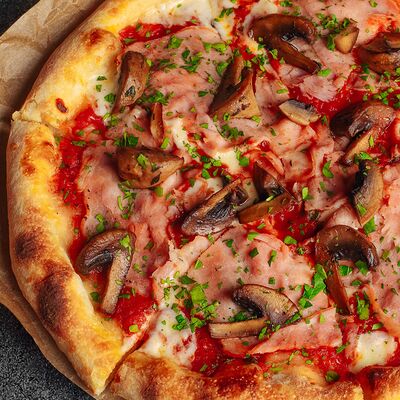 Пицца Ветчина-грибыв Ленинградский Экспресс по цене 685 ₽