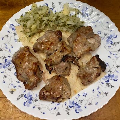 Шашлык из cвинoй шейки, мякоть в Шашлыки восточные по цене 410 ₽