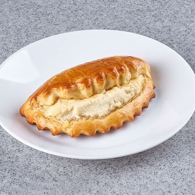 Сочник из песочного теста с творогом в Европа по цене 60 ₽