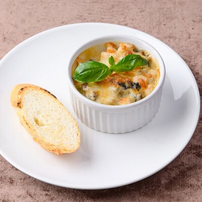 Жюльен с курицей и грибами в Chento по цене 510 ₽