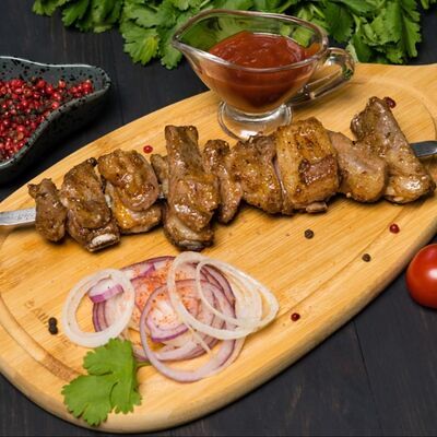 Бараньи рёбрышки на углях в Тбилисский уголок по цене 979 ₽