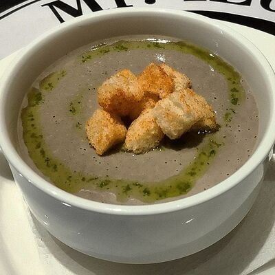 Крем-суп грибной в Mr. Чебурек по цене 260 ₽