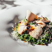 Перлотто с курицей, шпинатом и пармезаном в Лаверна