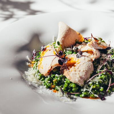 Перлотто с курицей, шпинатом и пармезаном в Лаверна по цене 890 ₽