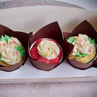 Капкейки нарядныев Chocoton по цене 1759 ₽