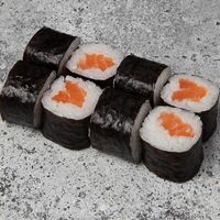 Маки Лосось в Yoshi sushi