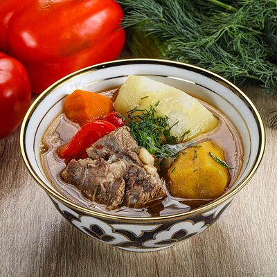 Шурпа с говядиной в Чайхана Плов N1 по цене 470 ₽