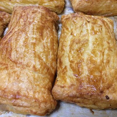 Самса сыр в Кафе лесное по цене 150 ₽