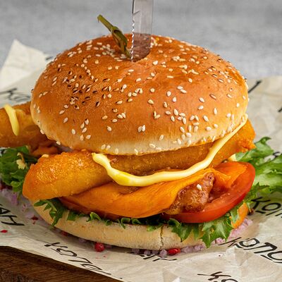 Бургер Роял чикен в Коломан по цене 640 ₽