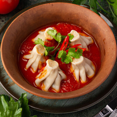 Патара Хинкали с говядиной в томатном соусе в Елки Холл по цене 549 ₽