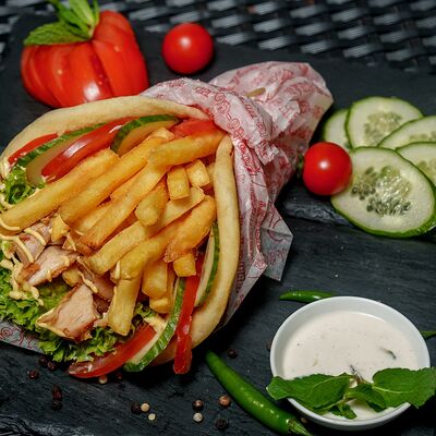 Гирос свинойв Шаурмэн по цене 495 ₽