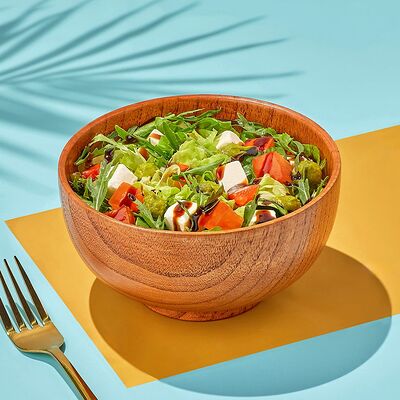 Салат с брынзой и томатами в Dostaевский по цене 343 ₽