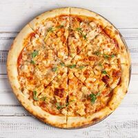 Пицца куриная в Basilic -Территория Вкусной Еды