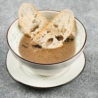 Крем-суп из шампиньонов в Vibes Cafe