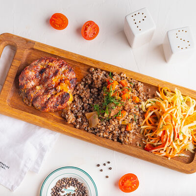 Комбо с говяжьим бифштексомв Medina Tatar Food по цене 450 ₽