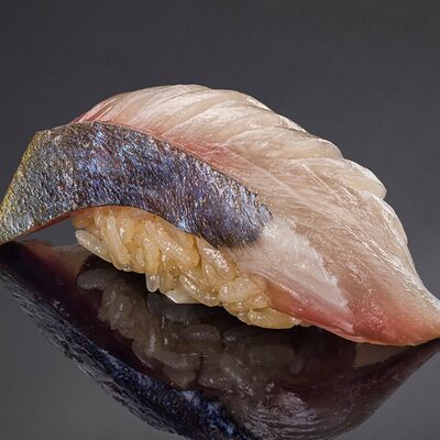 Суши Шима-Аджи в Bluefin по цене 870 ₽