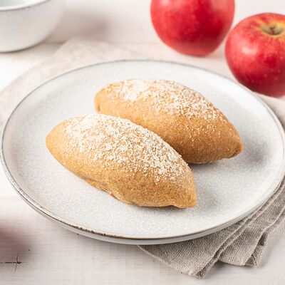 Пирожок пшенично-ржаной с яблоками в Бахетле по цене 115 ₽