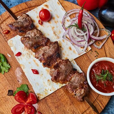 Шашлык антрекот из телятины в Maki Family по цене 429