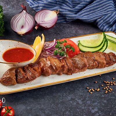 Шашлык из говядины в Чайхана Фаррух по цене 530 ₽