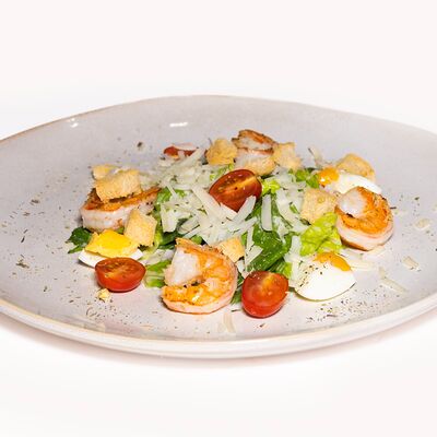Салат Цезарь с креветками в The art cafe по цене 490 ₽